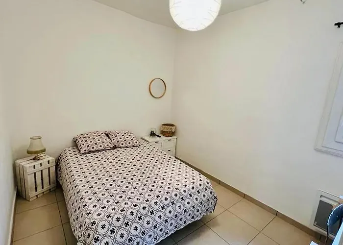 T2 Sete Proche Centre Ville